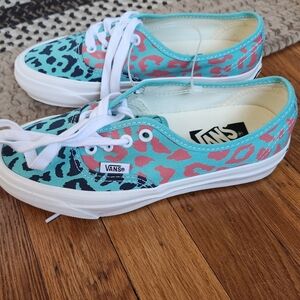 Vans Turquoise and Pink Leopard Tie Up Sneakers